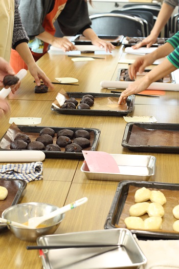 a-ta-sante糖質制限パン料理教室、阿倍野区西田辺。会館でのレッスン『ふっくらハート』２回目