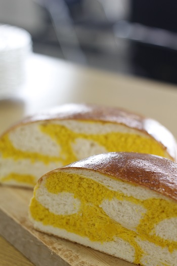 a-ta-sante糖質制限パン料理教室。会館でのレッスン『かぼちゃのマーブルブレッド』