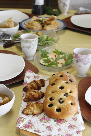 a-ta-sante糖質制限パン料理教室。京都江部粉糖質制限パンアドバンスコース２回目『フォカッチャ＆クロワッサン』